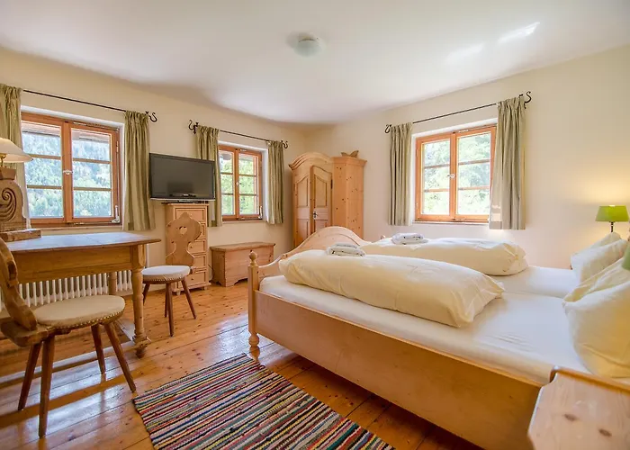 Berggasthof Butzn Wirt Hotel Ruhpolding