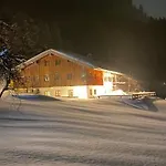 Berggasthof Butzn Wirt Otel