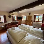 Berggasthof Butzn Wirt Szálloda 2*